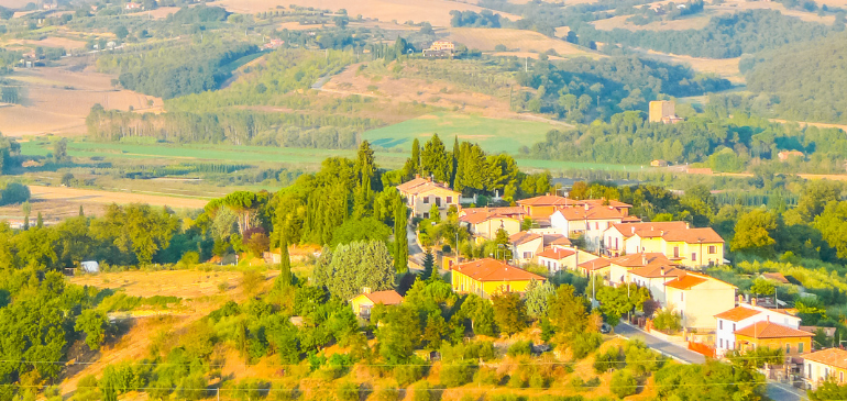 petit village italie